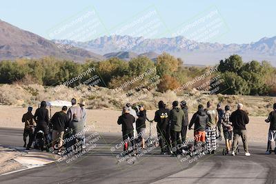 media/Jan-15-2026-Racers Edge (Thu) [[dfebeb70ab]]/1-Around the Pits-Track Walk/